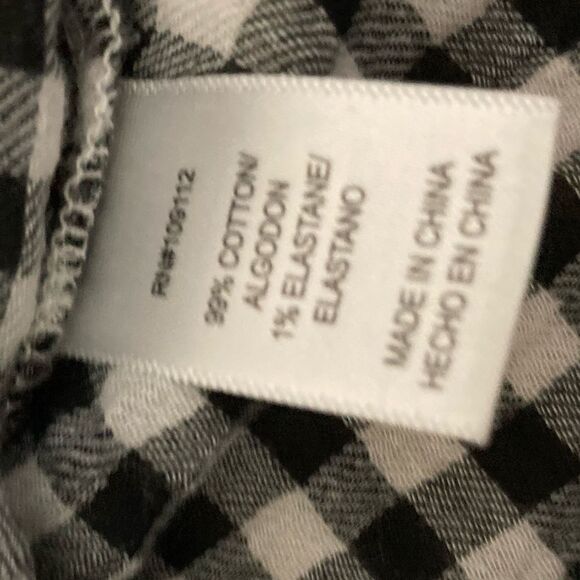 C&C California black and white checked button down size Medium - Picture 4 of 7